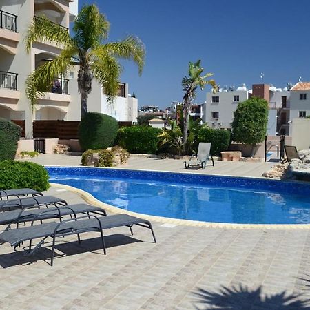 Sun Island Apartments Pafos Dış mekan fotoğraf