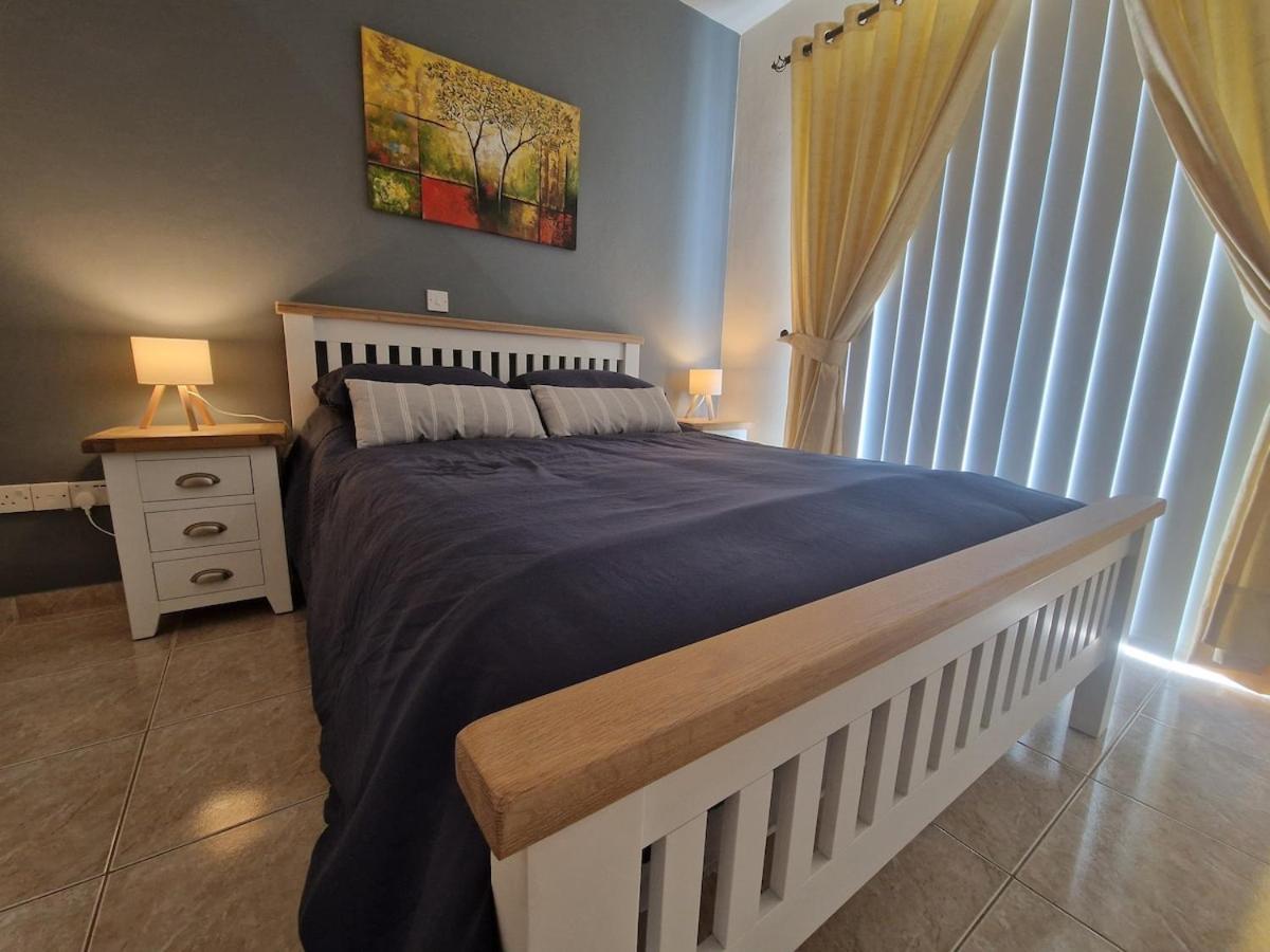 Sun Island Apartments Pafos Dış mekan fotoğraf