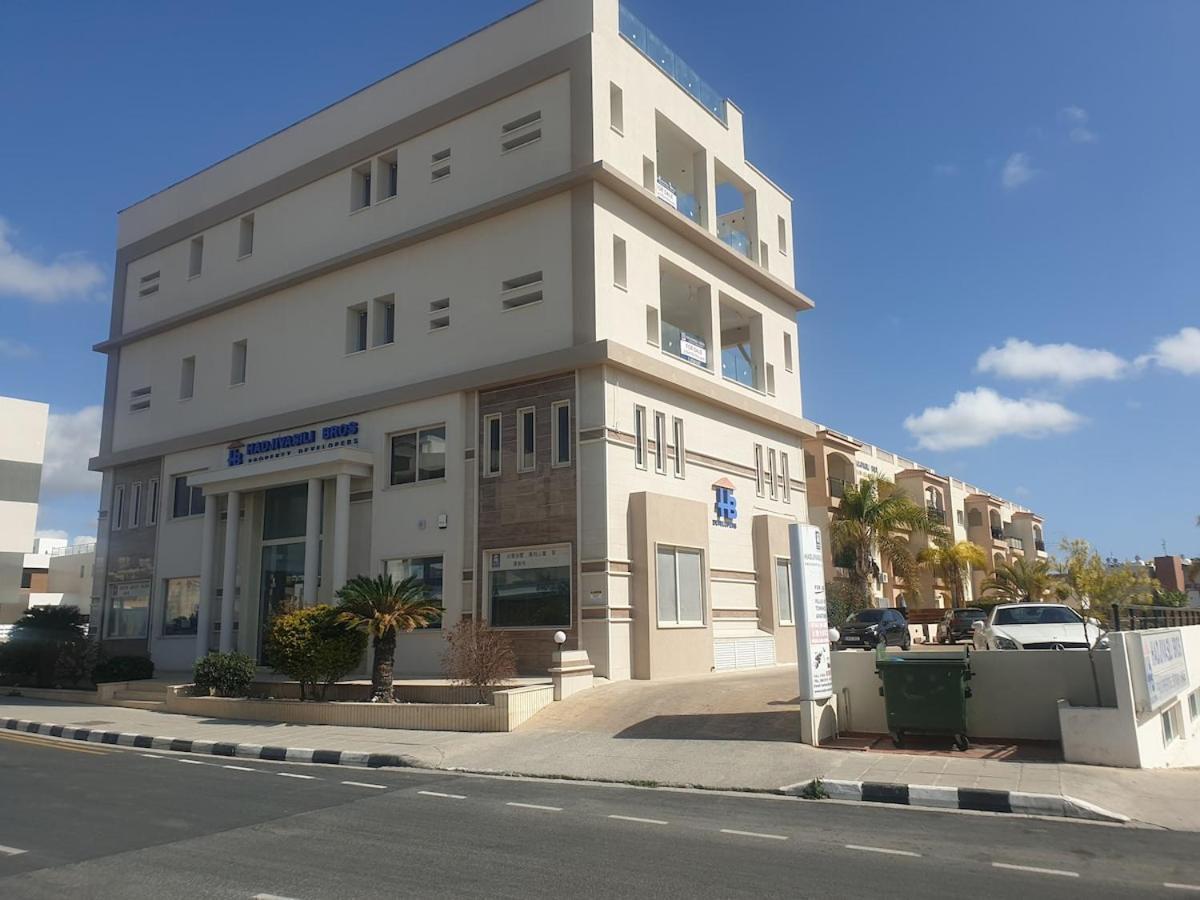 Sun Island Apartments Pafos Dış mekan fotoğraf